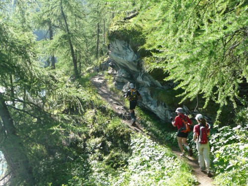 au bord du lac du Chevril...